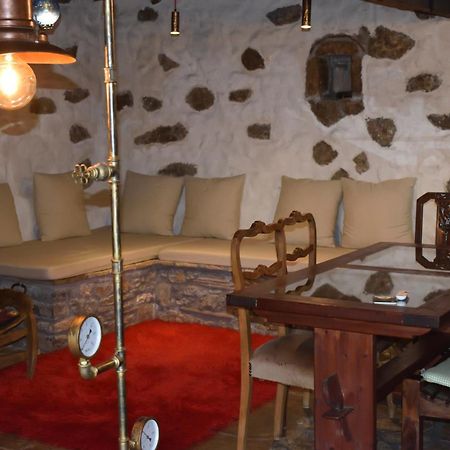 Μικρή Πέτρινη Μεζονέτα 2 Villa Lílaia Eksteriør bilde