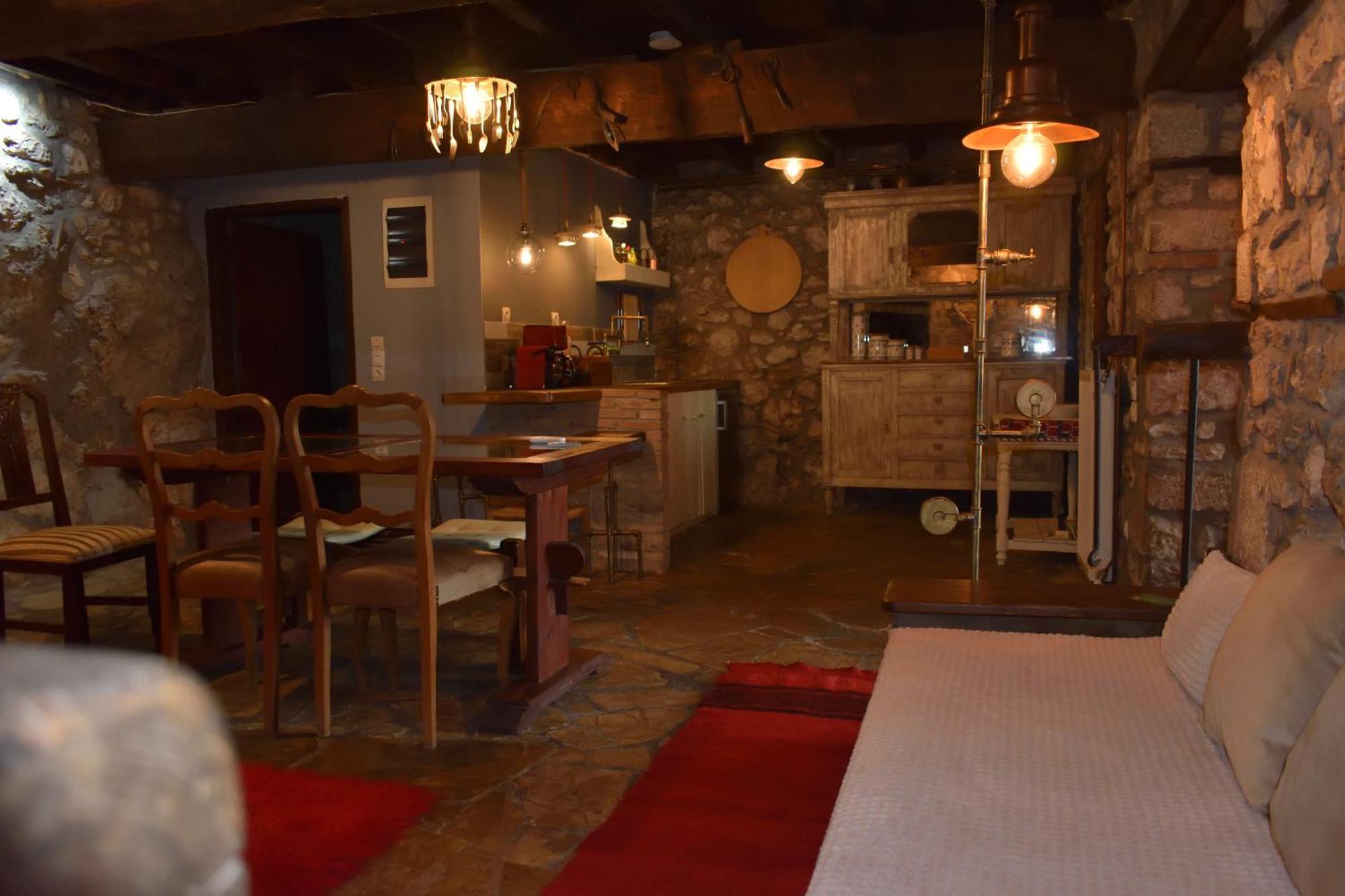 Μικρή Πέτρινη Μεζονέτα 2 Villa Lílaia Eksteriør bilde